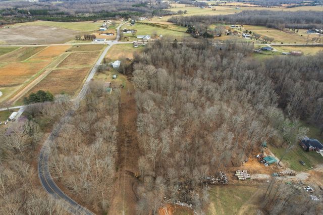 105 Farris Creek Bridge Rd, Belvidere, TN 37306