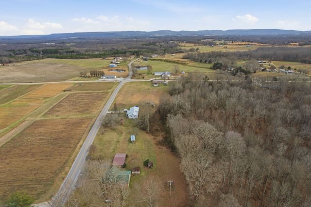 105 Farris Creek Bridge Rd, Belvidere, TN 37306