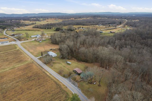 105 Farris Creek Bridge Rd, Belvidere, TN 37306