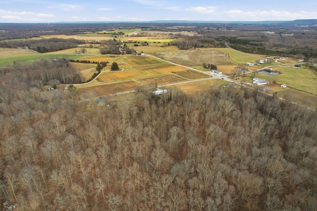 105 Farris Creek Bridge Rd, Belvidere, TN 37306