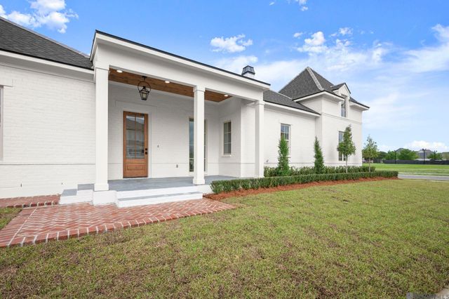 15630 Maxwell Dr, Baton Rouge, LA 70817