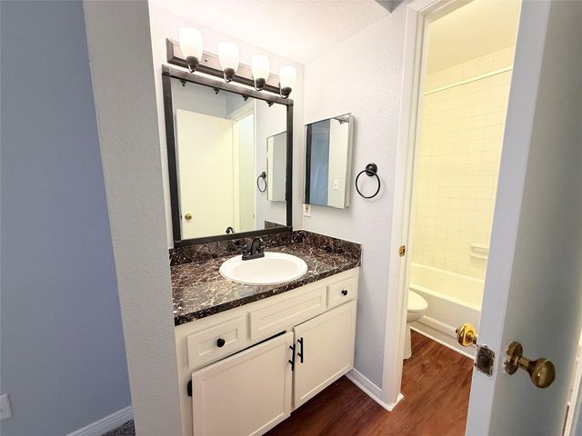 2626 Holly Hall Street 1208, Houston, TX 77054