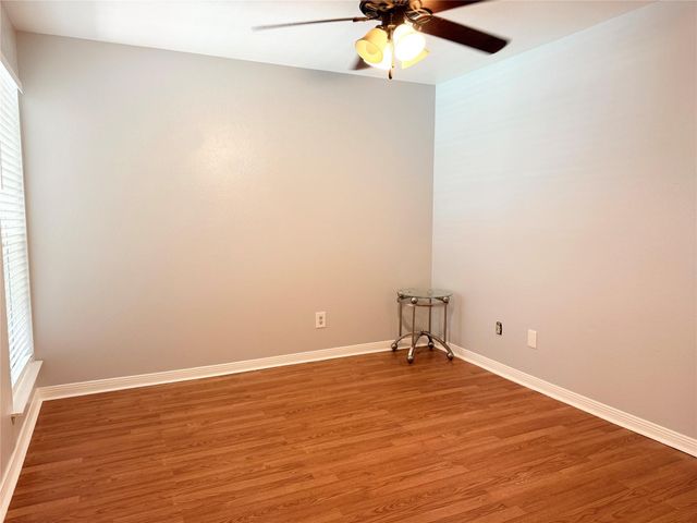 2626 Holly Hall Street 1208, Houston, TX 77054