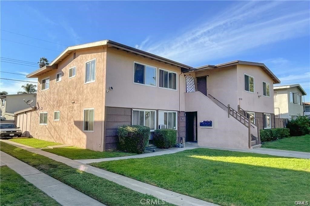 Image 1 of property listing at 2516 S Rosewood, Santa Ana, CA 92707