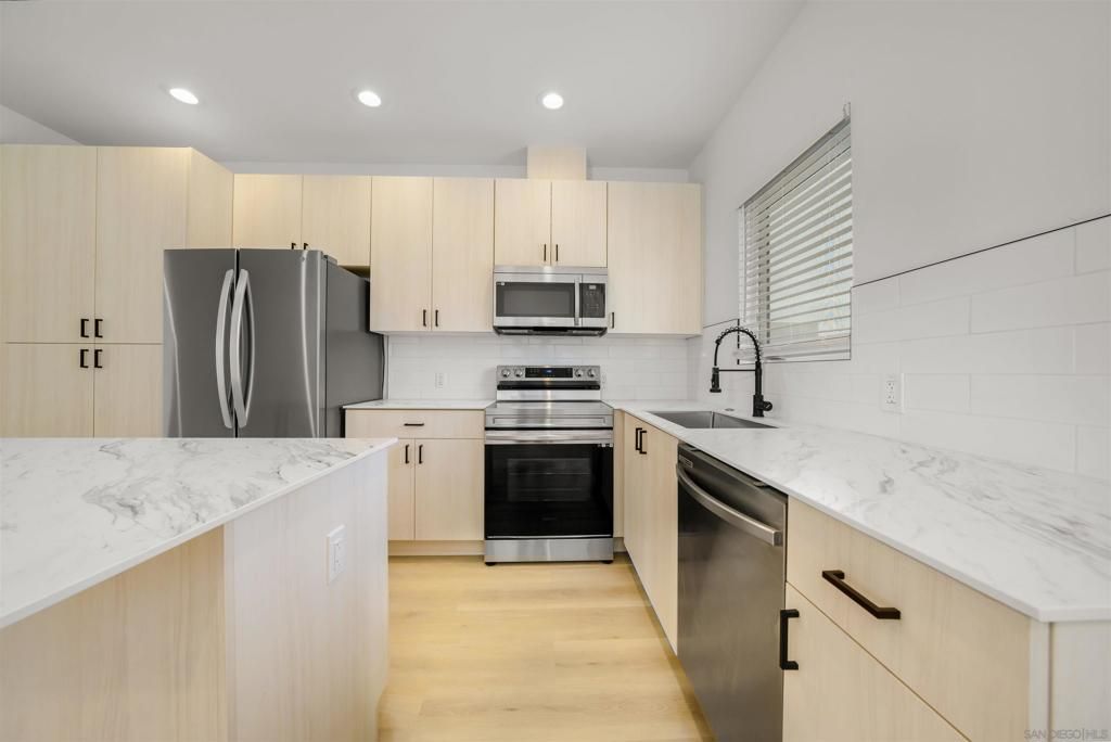 2967 E, San Diego, CA 92102 — photo 3