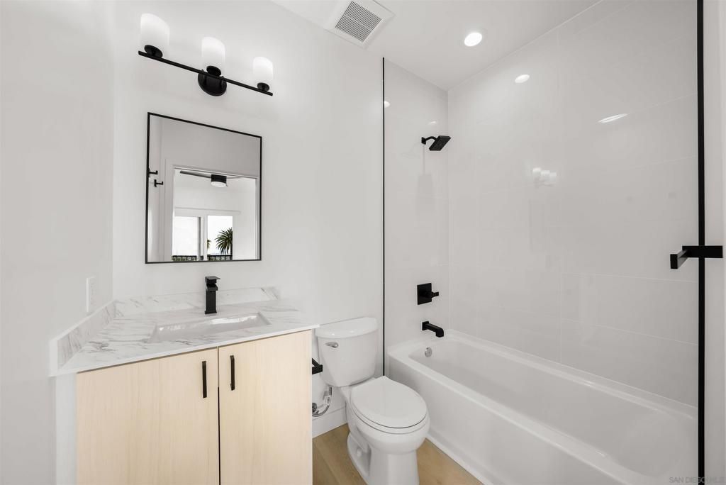 2967 E, San Diego, CA 92102 — photo 4