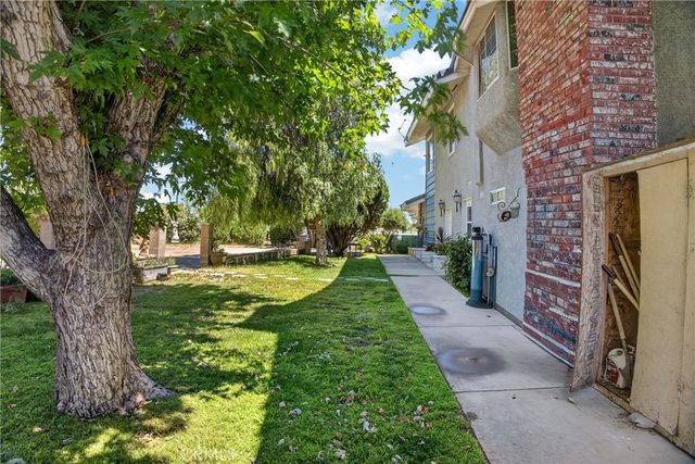 3848 E AVENUE T4, Palmdale, CA 93550