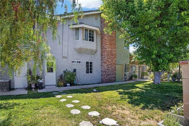 3848 E AVENUE T4, Palmdale, CA 93550
