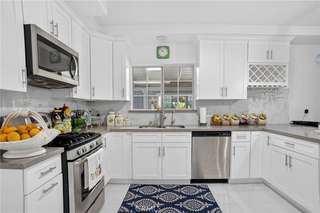 3848 E AVENUE T4, Palmdale, CA 93550