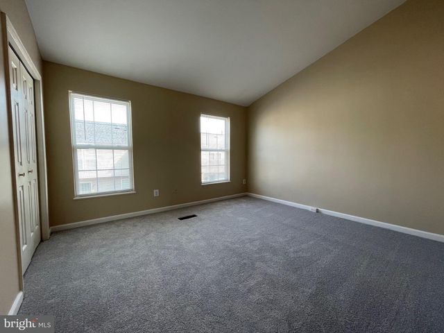 6368 MICHAEL ROBERT DR, Springfield, VA 22150