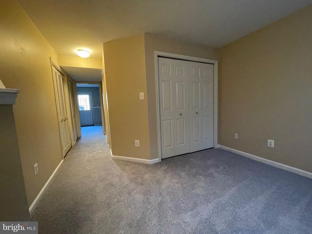 6368 MICHAEL ROBERT DR, Springfield, VA 22150