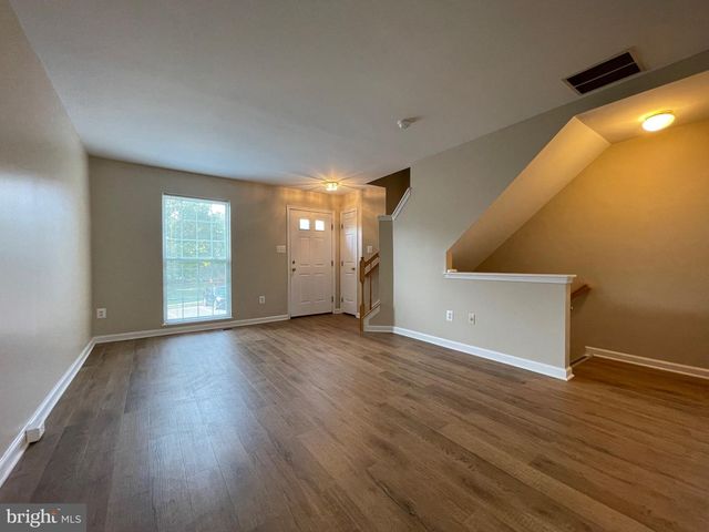 6368 MICHAEL ROBERT DR, Springfield, VA 22150
