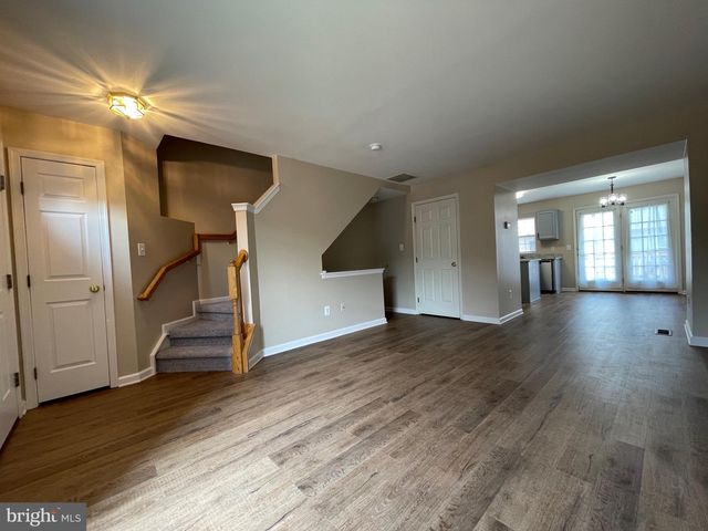 6368 MICHAEL ROBERT DR, Springfield, VA 22150