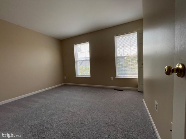 6368 MICHAEL ROBERT DR, Springfield, VA 22150