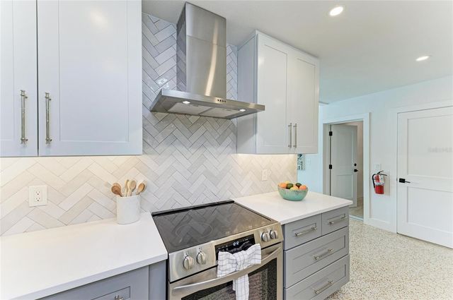 115 LOS CEDROS DRIVE, Anna Maria, FL 34216