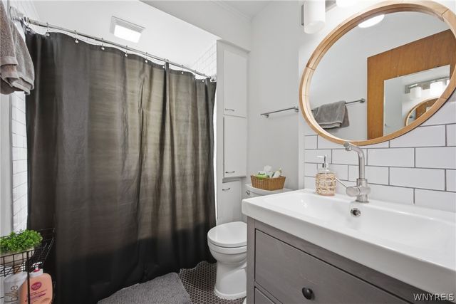 301 Colvin Avenue, Buffalo, NY 14216