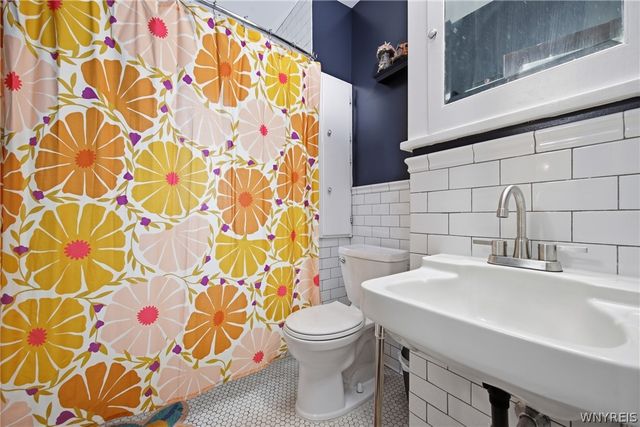 301 Colvin Avenue, Buffalo, NY 14216