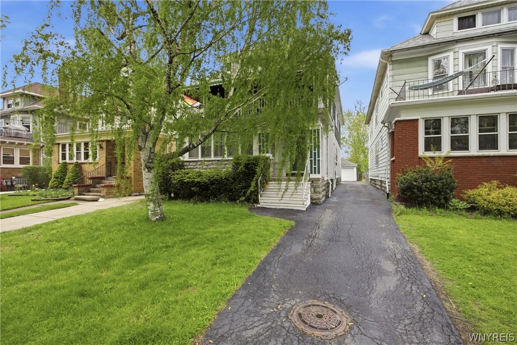 301 Colvin Avenue, Buffalo, NY 14216