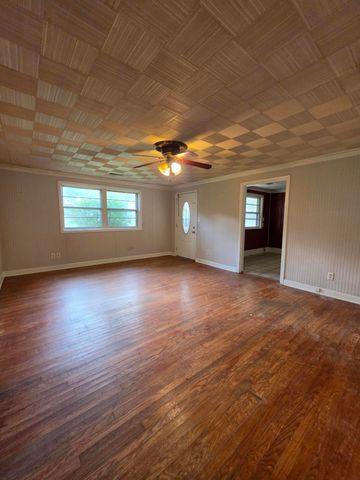 5130 Bradley Street NW, Cleveland, TN 37312