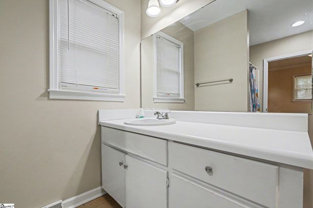 798 Coneross Creek Road, Seneca, SC 29678