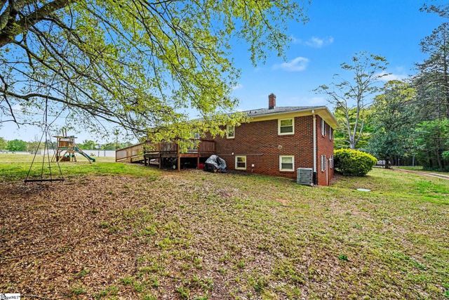 798 Coneross Creek Road, Seneca, SC 29678