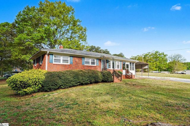 798 Coneross Creek Road, Seneca, SC 29678