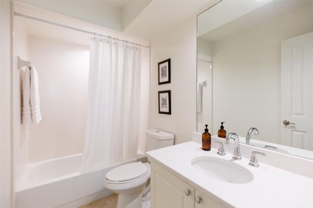 78 Lightwood Trace, The Woodlands, TX 77382