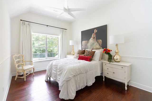 78 Lightwood Trace, The Woodlands, TX 77382