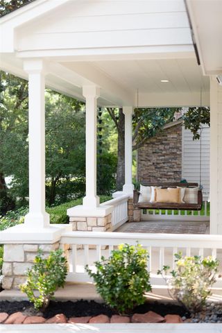 78 Lightwood Trace, The Woodlands, TX 77382
