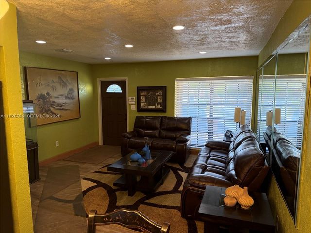 2926 NW 191st Lane, Miami Gardens, FL 33056
