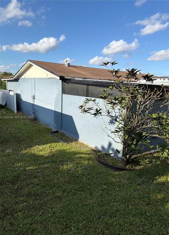 2926 NW 191st Lane, Miami Gardens, FL 33056