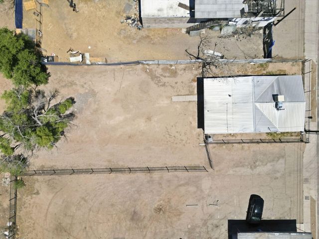 721 Isleta Boulevard SW, Albuquerque, NM 87105