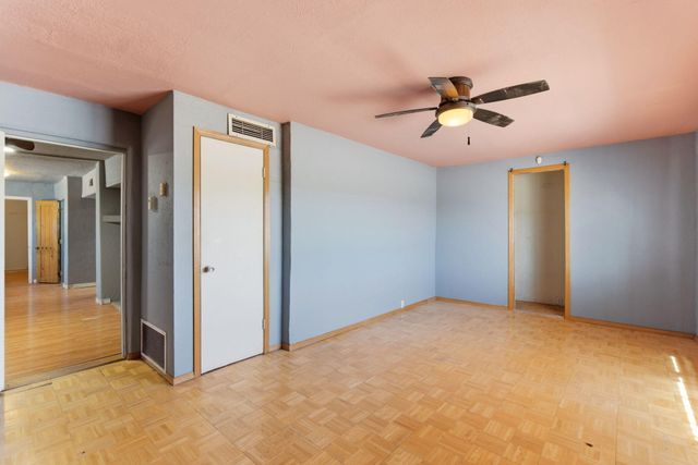 721 Isleta Boulevard SW, Albuquerque, NM 87105