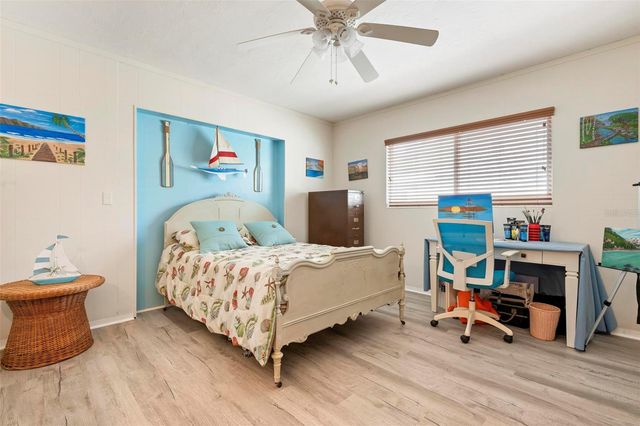 104 ALBA STREET W, Venice, FL 34285