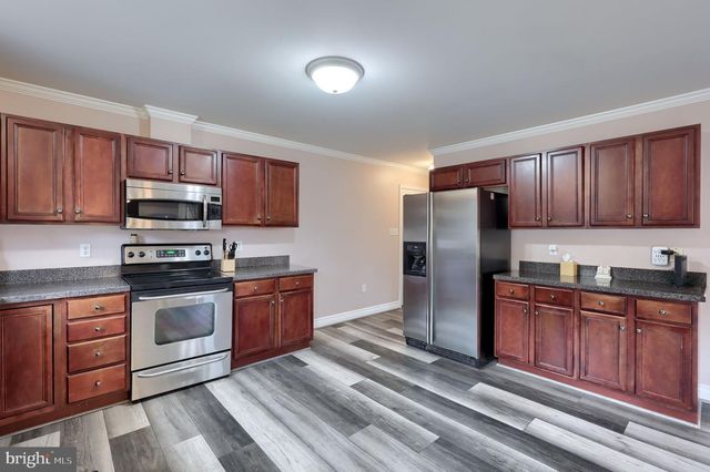 401 HARMONY LN, Douglassville, PA 19518