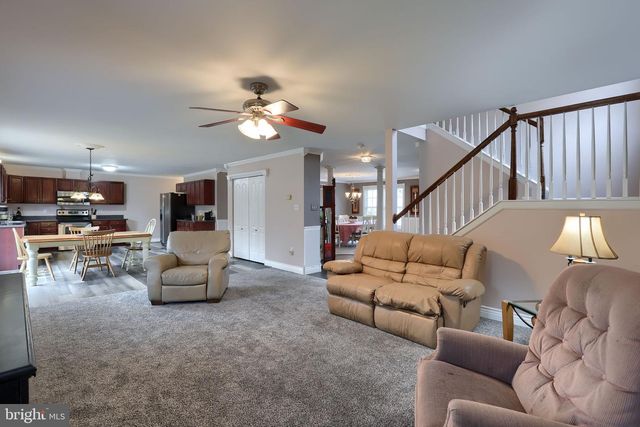 401 HARMONY LN, Douglassville, PA 19518