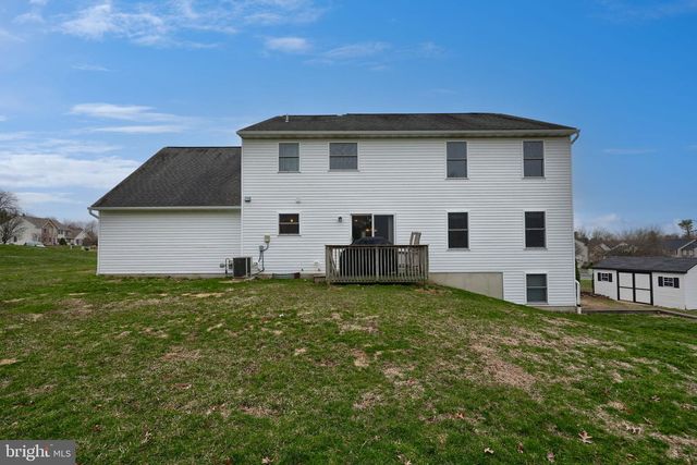 401 HARMONY LN, Douglassville, PA 19518