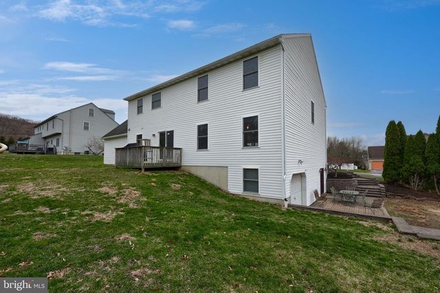 401 HARMONY LN, Douglassville, PA 19518