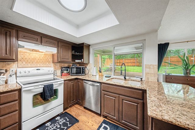 303 Shelmar Drive, Euless, TX 76039