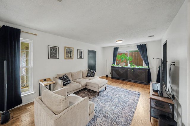 303 Shelmar Drive, Euless, TX 76039