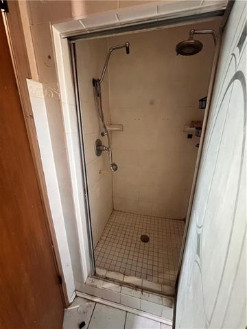 13624 Parker Avenue, Grandview, MO 64030