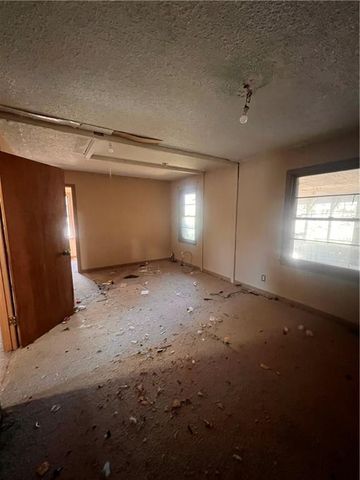 13624 Parker Avenue, Grandview, MO 64030