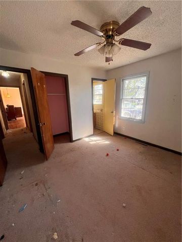 13624 Parker Avenue, Grandview, MO 64030