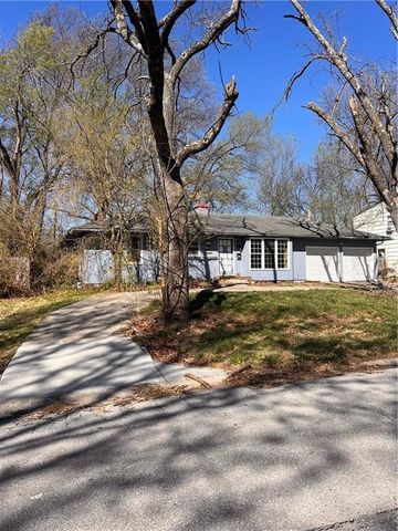 13624 Parker Avenue, Grandview, MO 64030