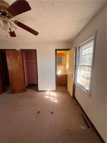 13624 Parker Avenue, Grandview, MO 64030