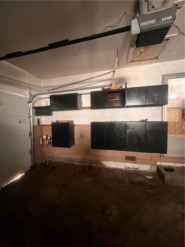 13624 Parker Avenue, Grandview, MO 64030