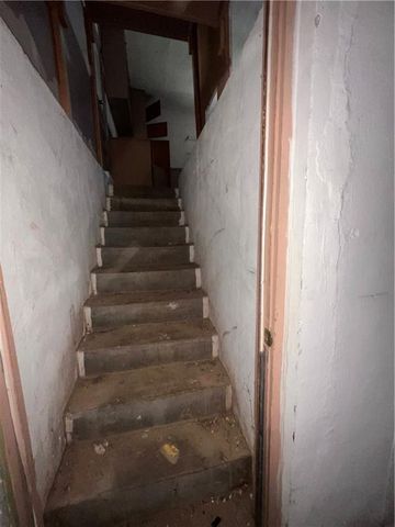 13624 Parker Avenue, Grandview, MO 64030