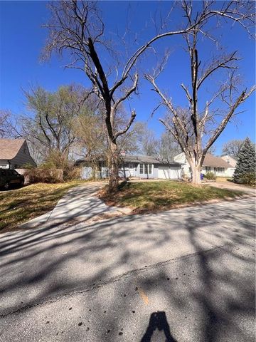 13624 Parker Avenue, Grandview, MO 64030