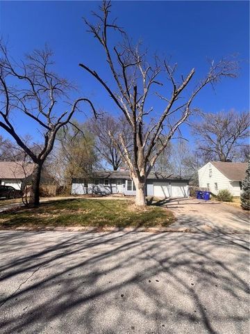 13624 Parker Avenue, Grandview, MO 64030