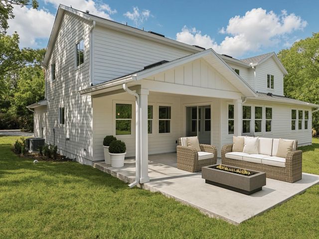 1111 N BUMBY AVENUE, Orlando, FL 32803